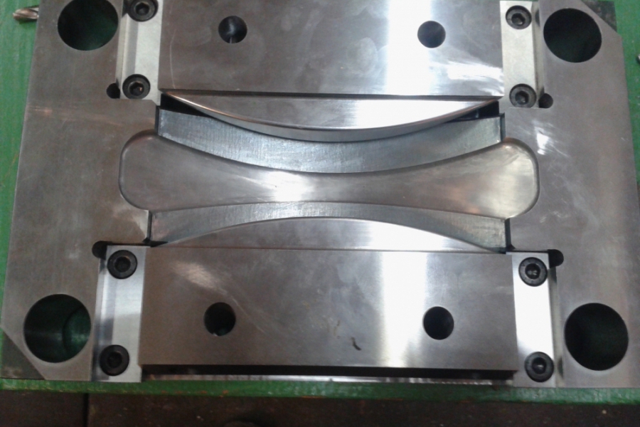 forma wtryskowa rączka