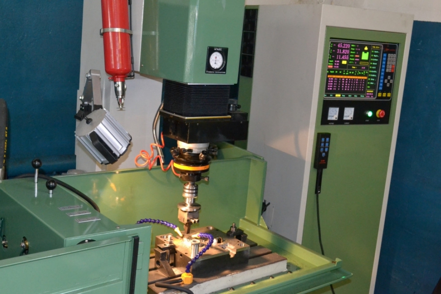 drążenie wgłębne formy